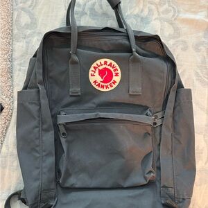 Black Kånken Backpack with Durable Design